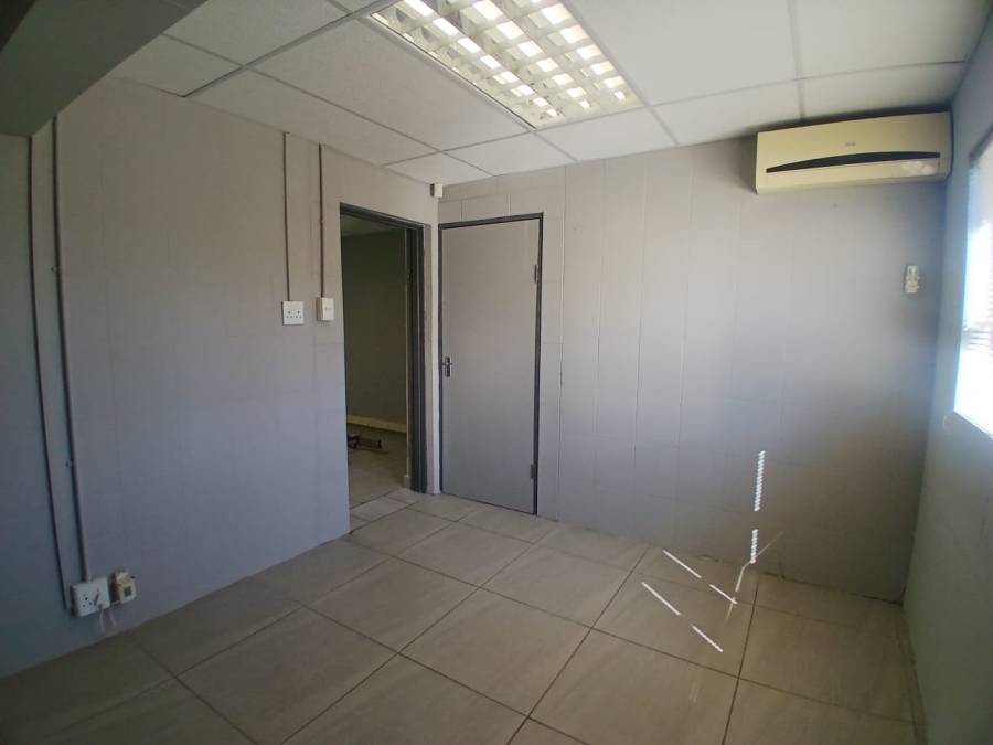 To Let Commercial Property for Rent in Safari Gardens North West